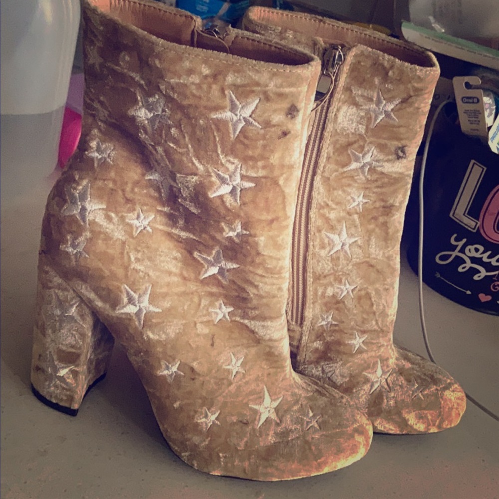 Tan suede heels